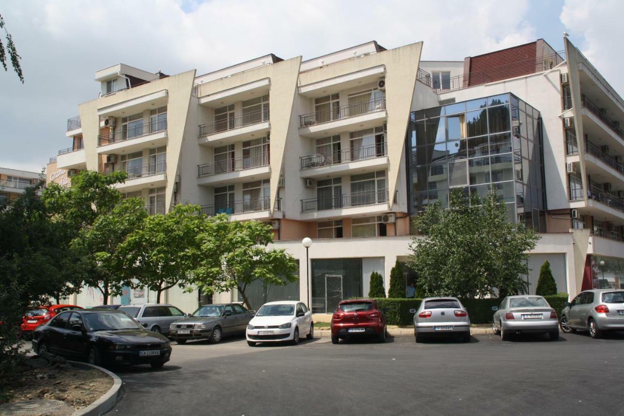 Grand Kamelia Apartment Сонячний Берег Екстер'єр фото